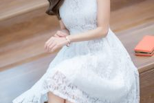蕾丝打底裙,优雅甜美，冬季时尚打底裙的精致演绎